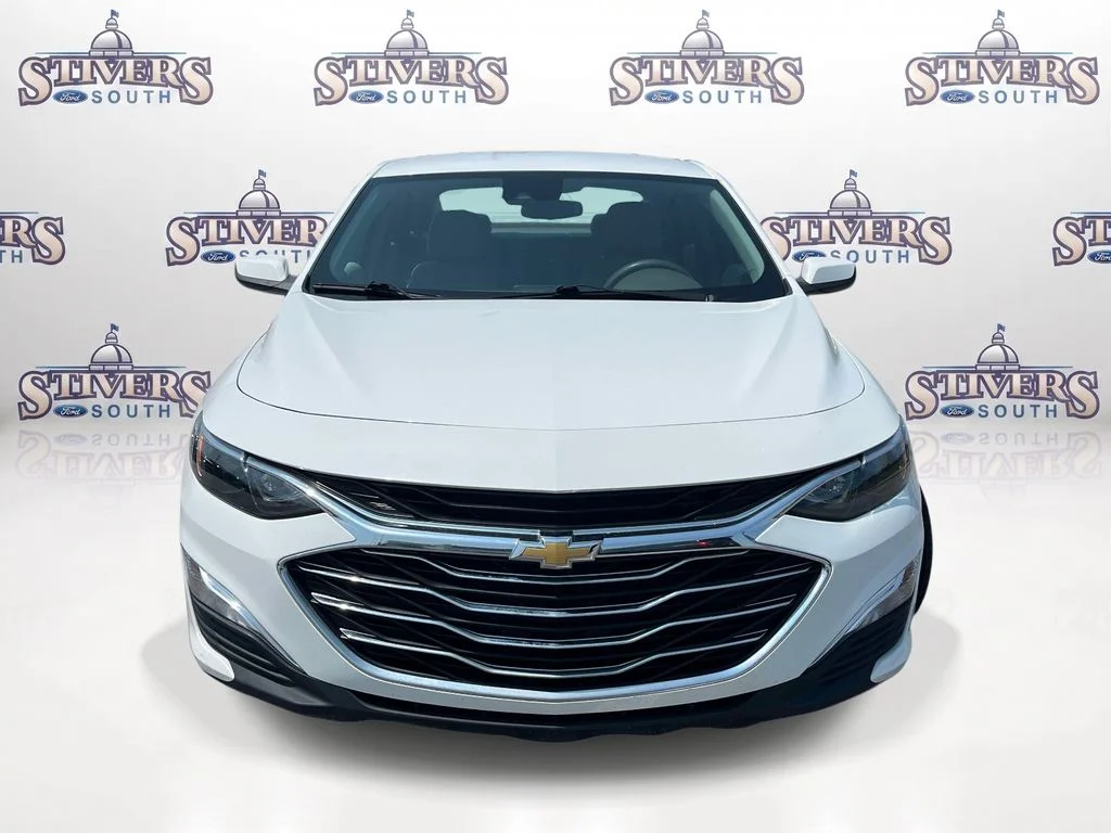 Used 2020 White Chevrolet LS image 8