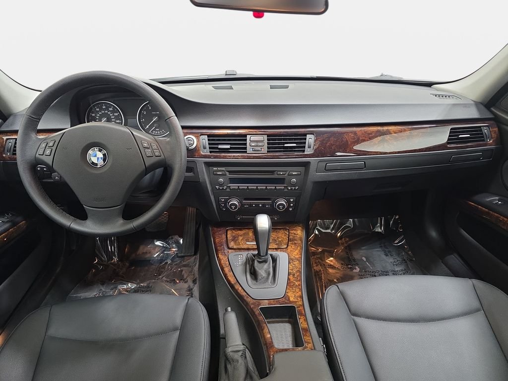 Used 2008 Black Sapphire Metallic BMW 328i image 10