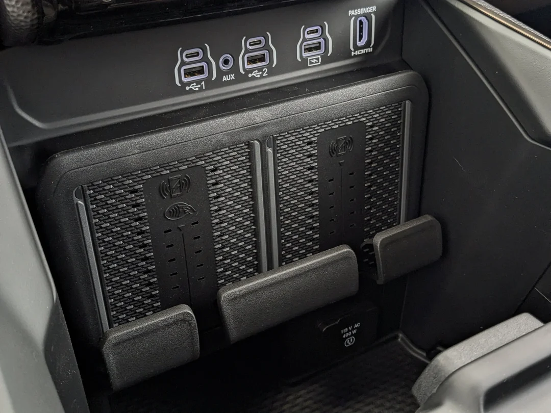 New 2026 Black RAM Limited Longhorn - - Ltd Lvl A Grp - 5.7L HEMI V8 eTorque - Pano Sunroof - RamBox Mgmt & More! image 22