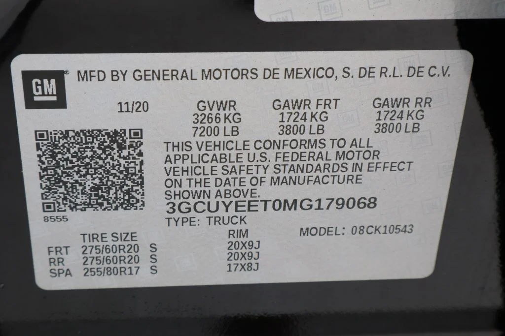 Used 2021 Black Chevrolet RST image 32