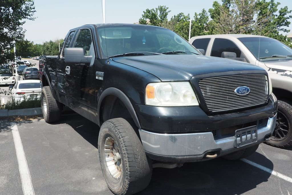 Used 2005 Blue Ford  image 1
