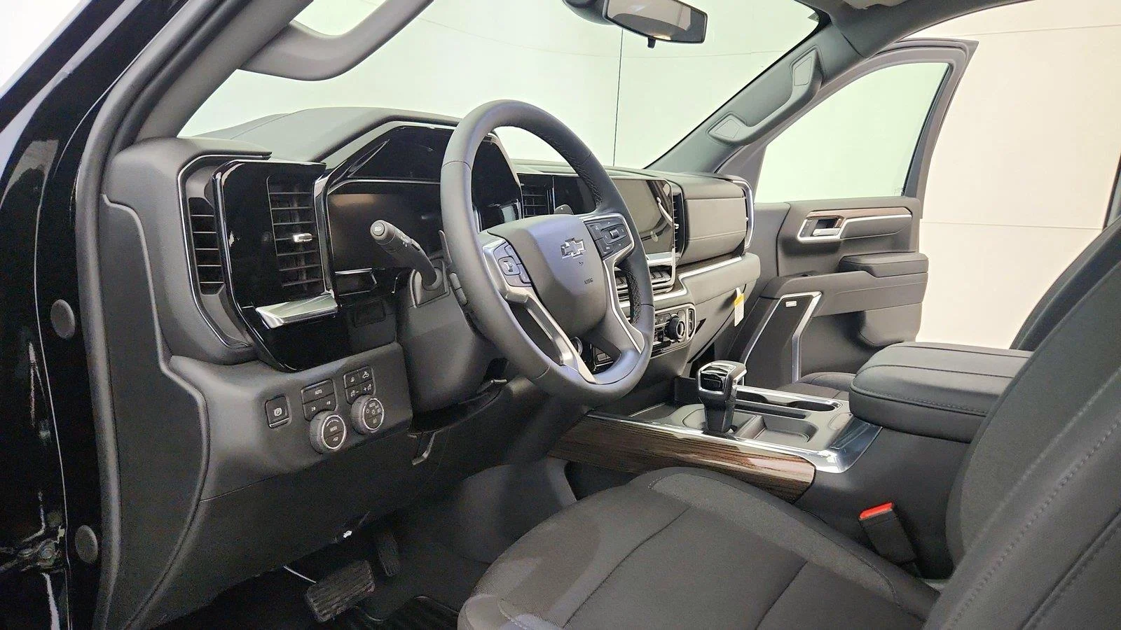 2026 Chevrolet Silverado 1500 RST - Photo 17