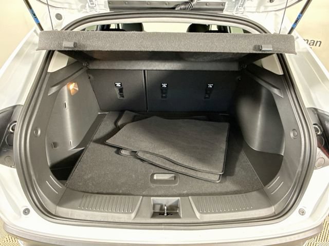 New 2026 Summit White Chevrolet LT image 26