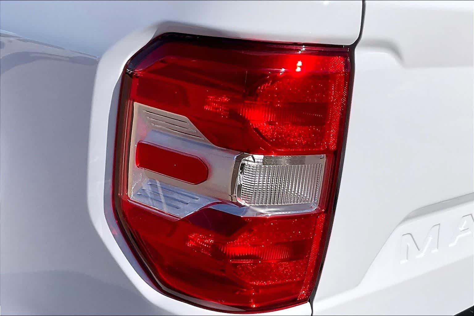 New 2026 Oxford White Ford XLT image 14