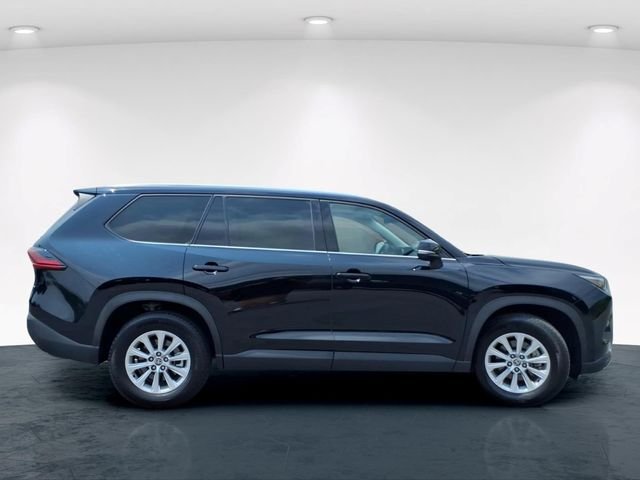 Used 2025 Black Toyota XLE image 7