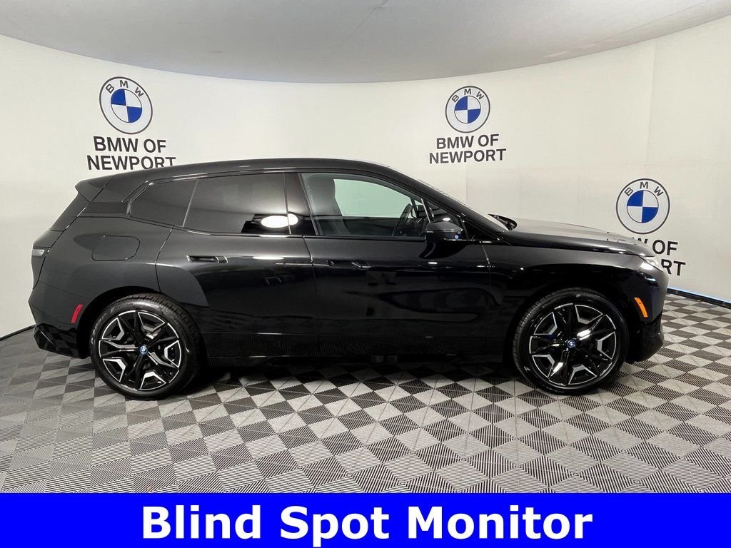 Used 2025 Black BMW xDrive50 image 8