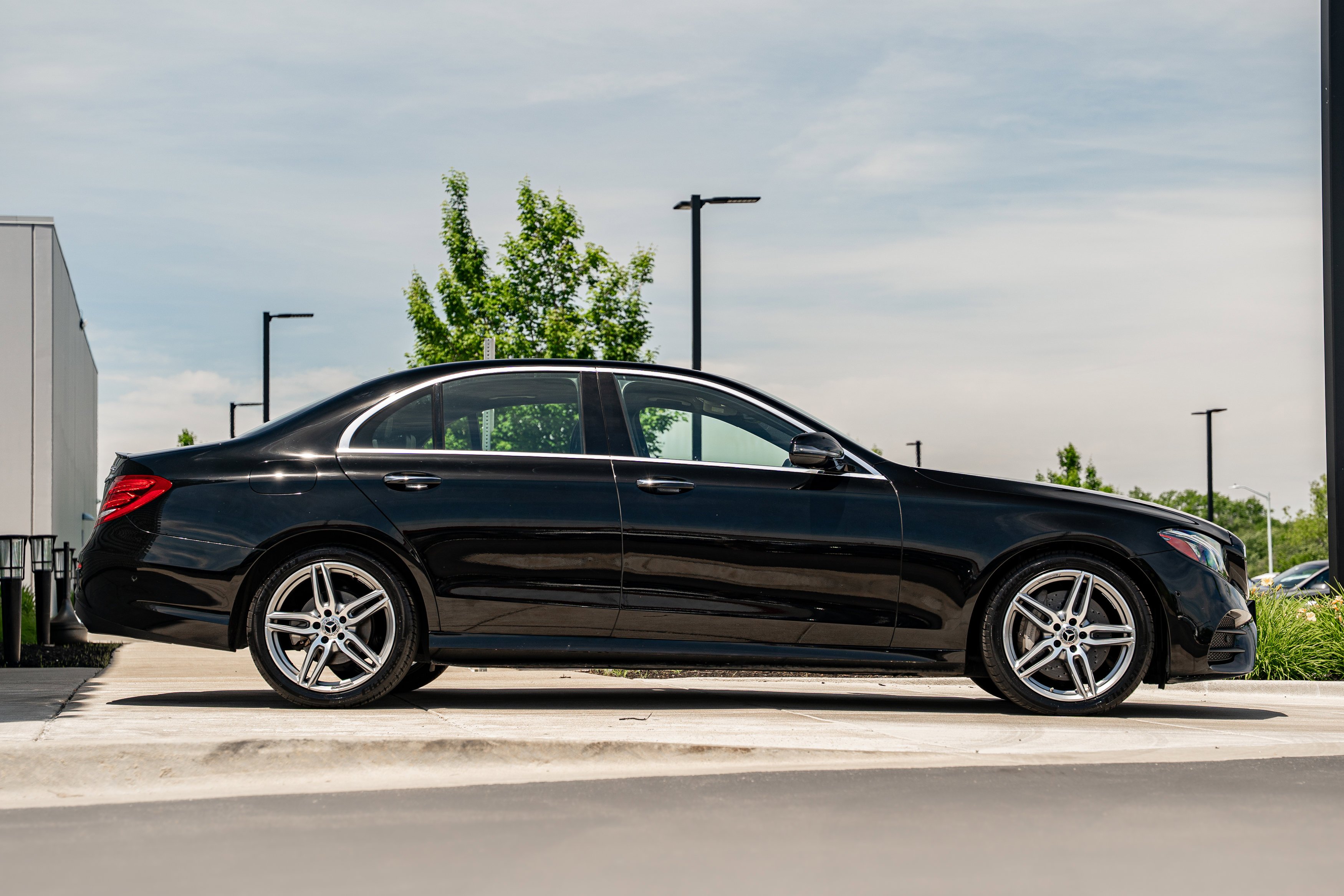 Used 2018 Black Mercedes-Benz E 300 image 3