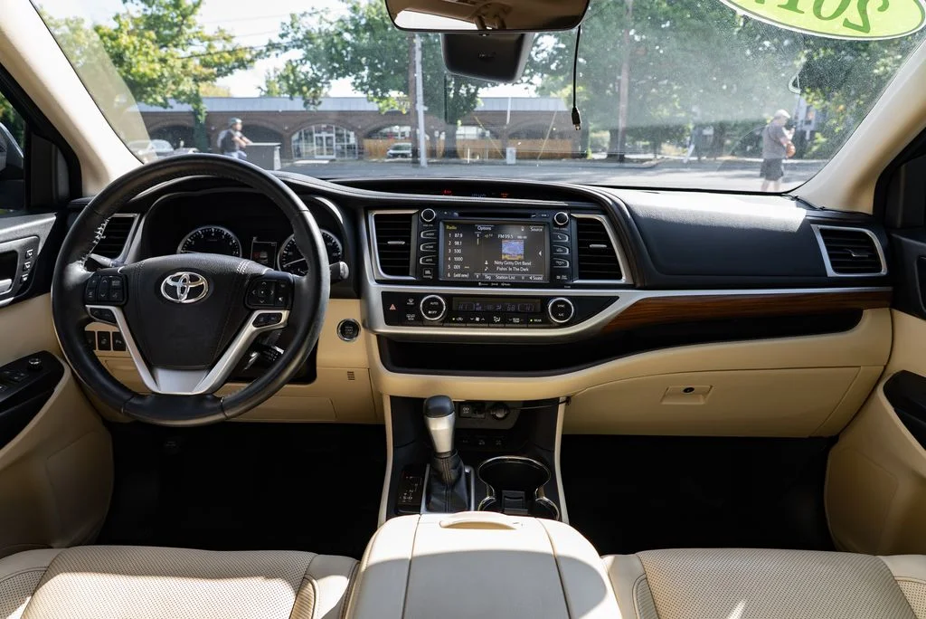 Used 2017 Blue Toyota Limited Platinum image 10