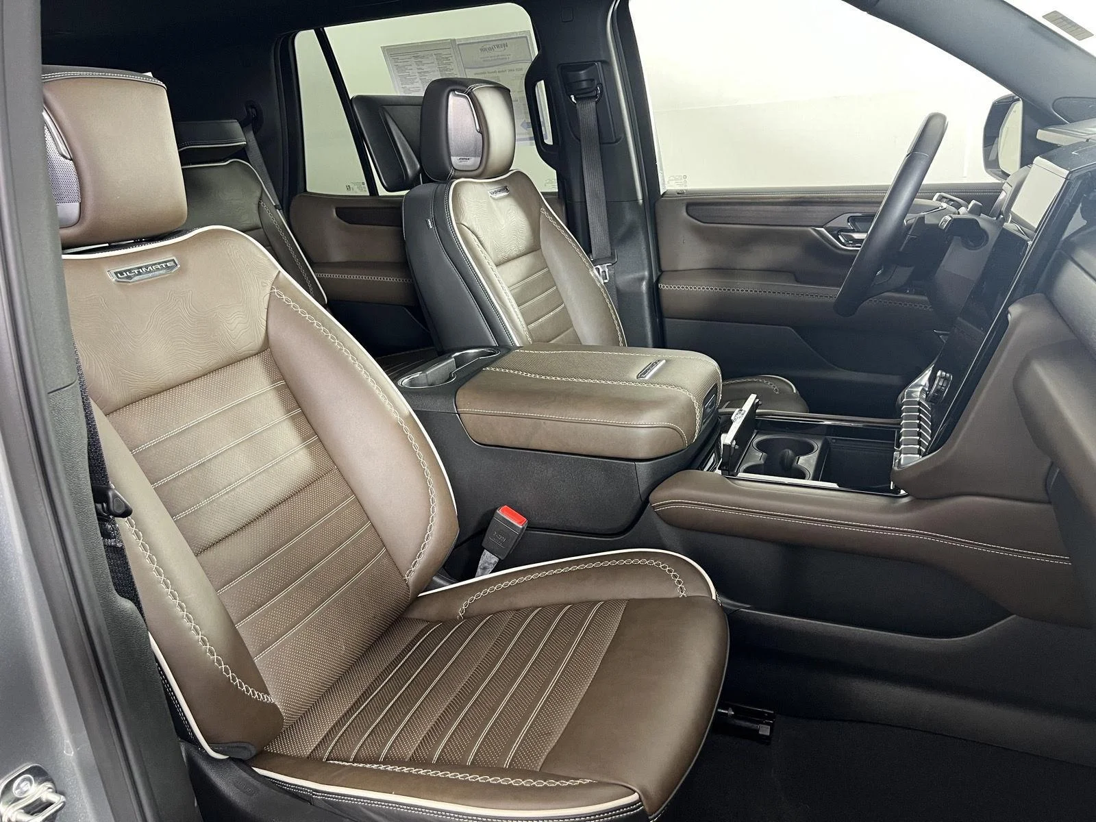 Used 2025 Sterling Metallic GMC Denali Ultimate image 36