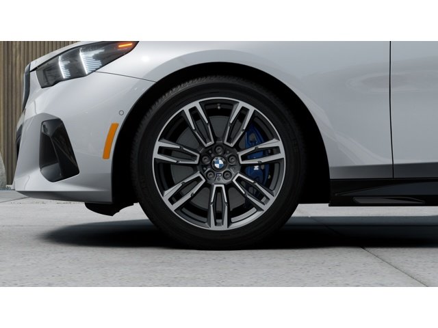 New 2027 Brooklyn Grey Metallic BMW 540i xDrive image 7