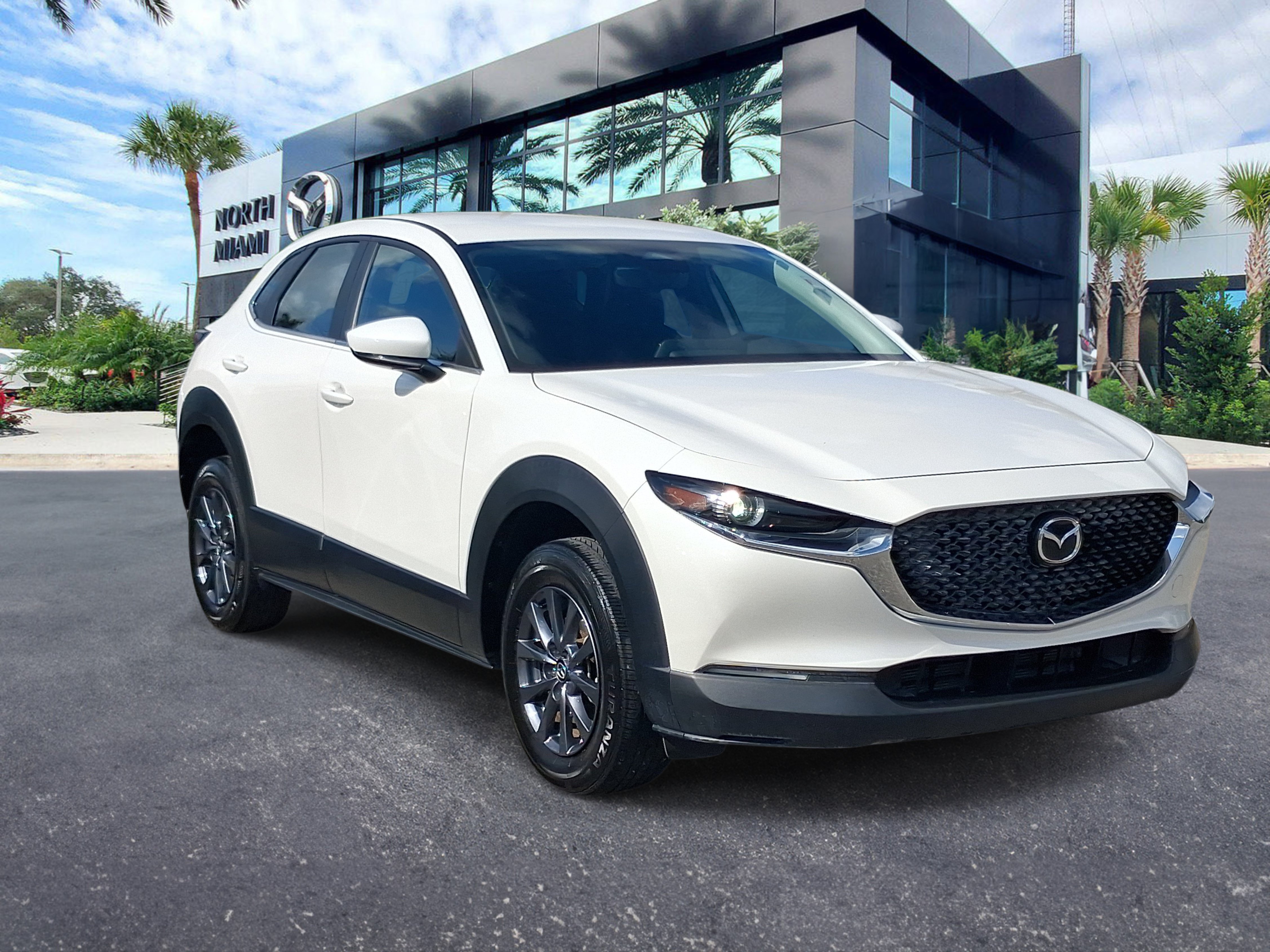 Certified Used 2024 White Mazda 2.5 S image 3