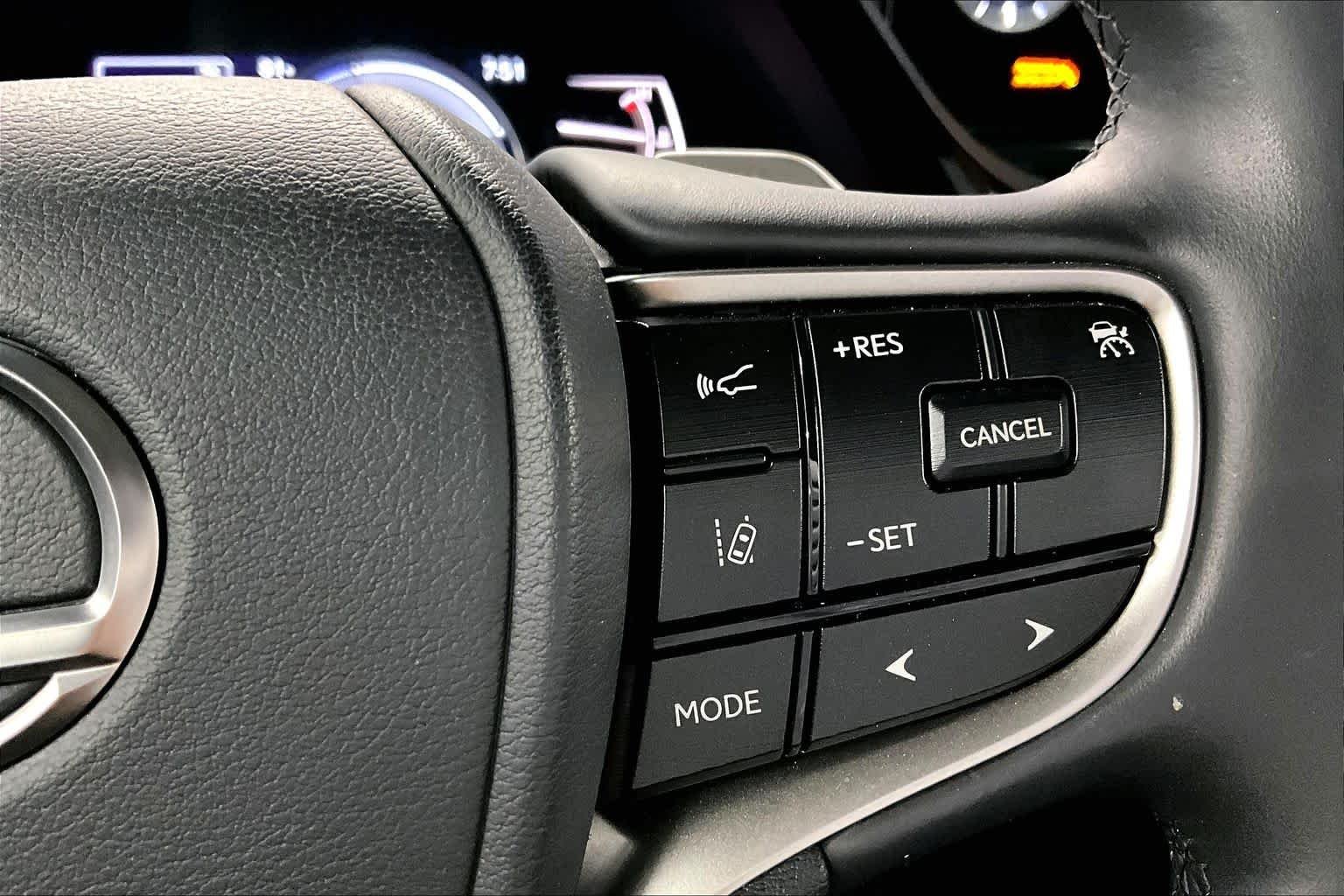 Certified Used 2024 Moonbeam Beige Metallic Lexus  image 25