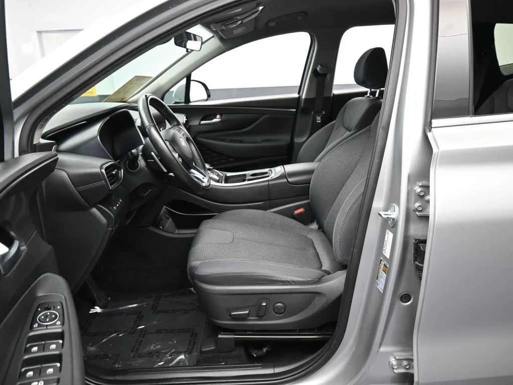 Used 2023 Shimmering Silver Pearl Hyundai SEL image 10