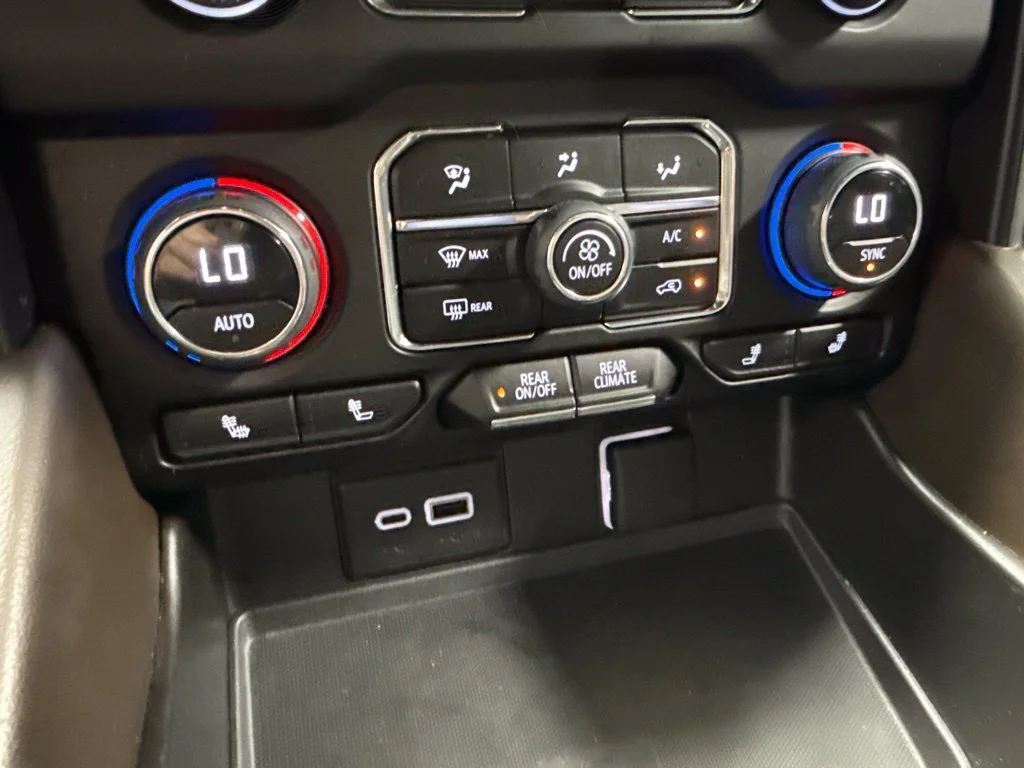 Used 2023 White Chevrolet Z71 image 28