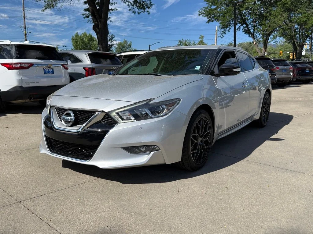 Used 2017 Brilliant Silver Nissan 3.5 SV image 8