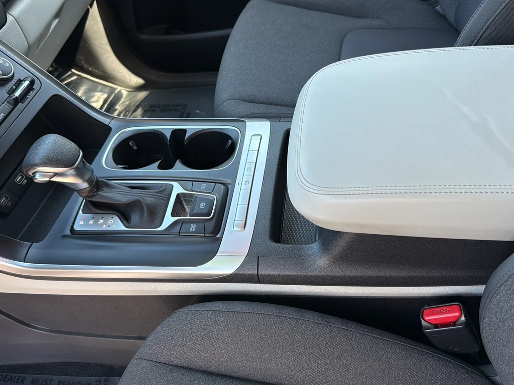 Used 2024 White Kia LX image 17