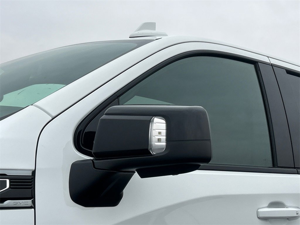 2026 GMC SIERRA - Image 11