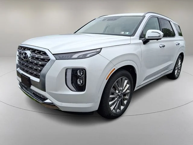 Used 2020 White Hyundai Limited image 4