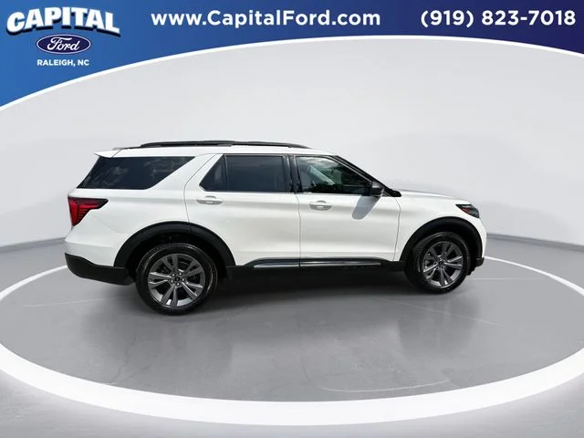 Used 2025 White Ford Active image 9