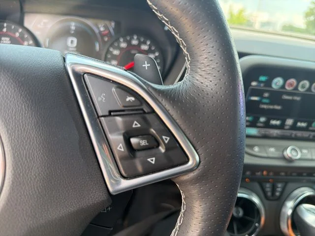 Used 2017 Red Chevrolet 2LT image 8