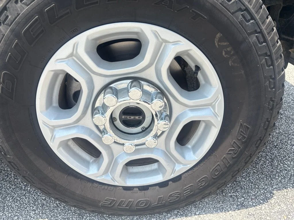 Used 2025 White Ford XLT image 12