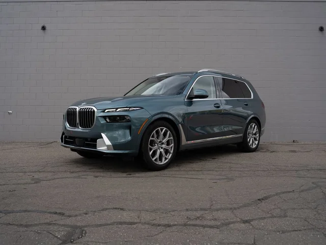 2023 BMW X7 xDrive40i