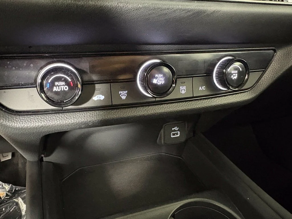 Used 2025 Gray Honda LX image 31