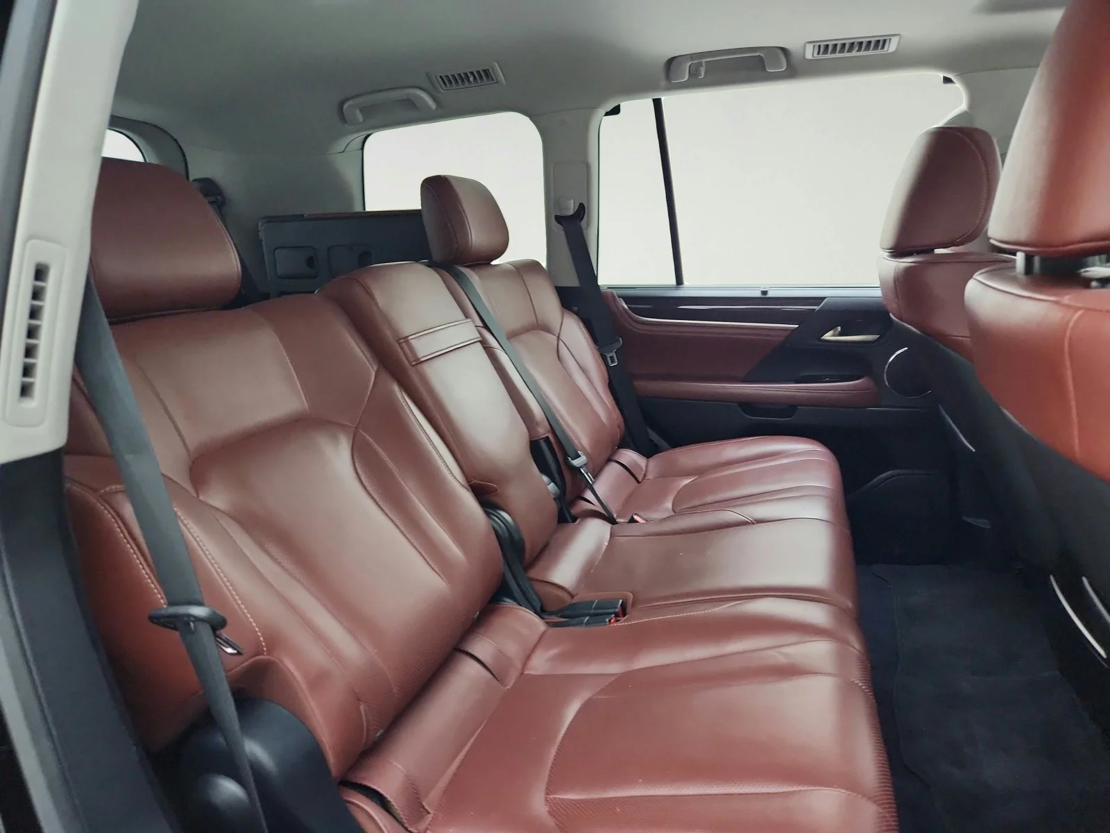 Used 2016 Black Onyx Lexus 5-DR SUV image 29