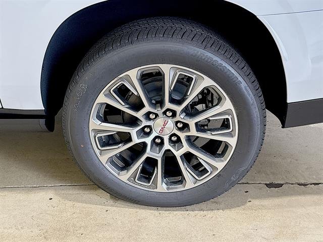 2026 GMC Yukon XL Denali - Photo 34