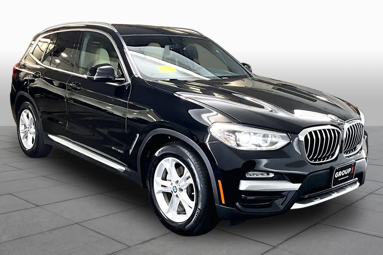 Used 2018 Jet Black BMW xDrive30i image 3