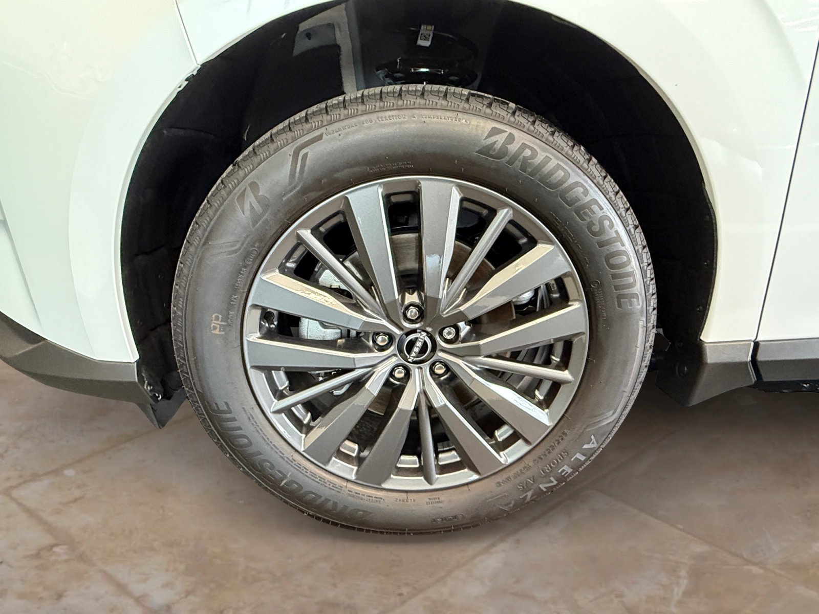 New 2026 Everest White Pearl Tricoat Nissan SL image 13