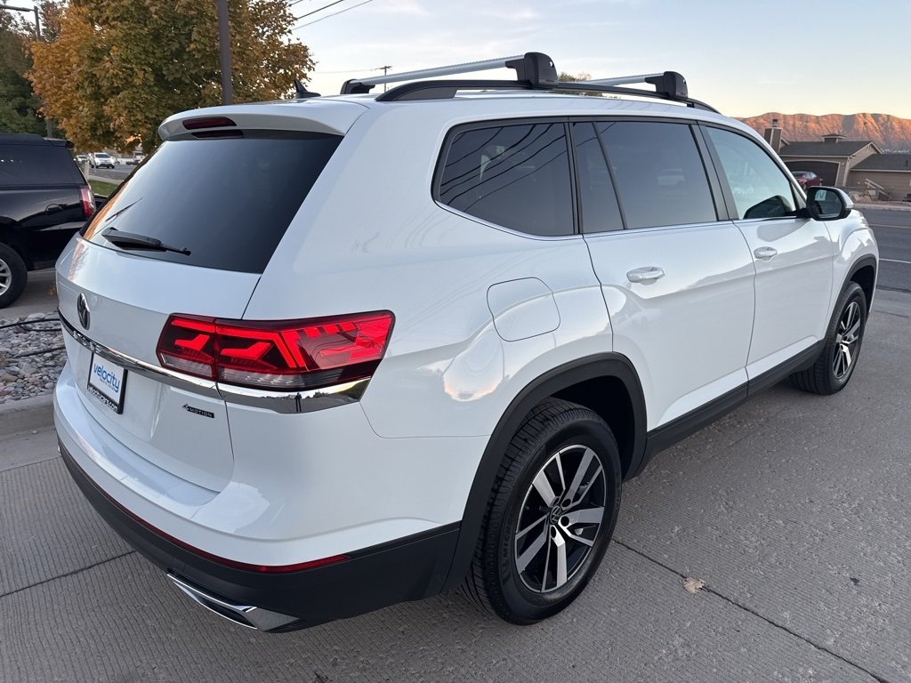 2023 Volkswagen Atlas SE photo 2