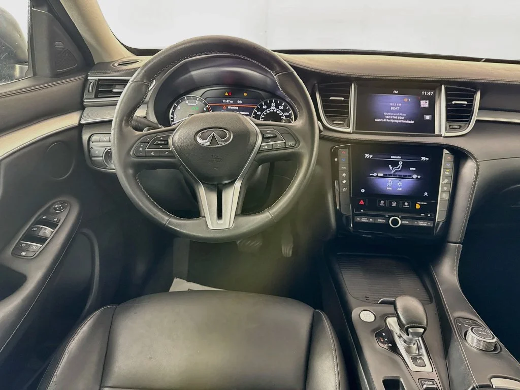 Certified Used 2020 Blue INFINITI LUXE image 28