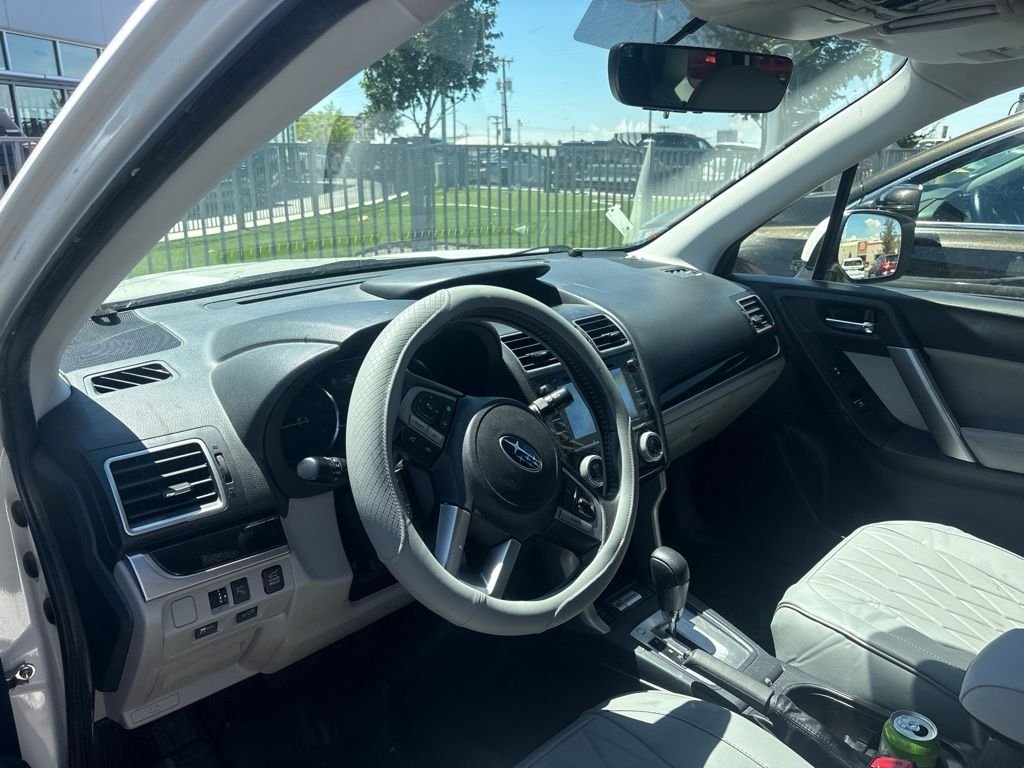 Used 2017 White Subaru 2.5i Limited image 11