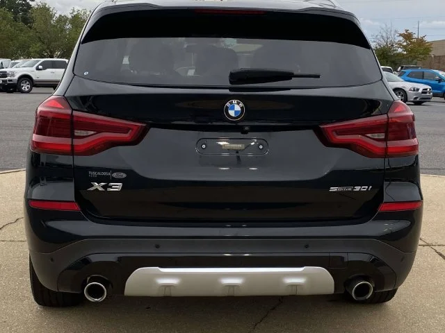 Used 2020 Black BMW sDrive30i image 4