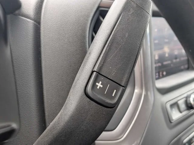 Used 2024 Summit White Chevrolet Custom image 27
