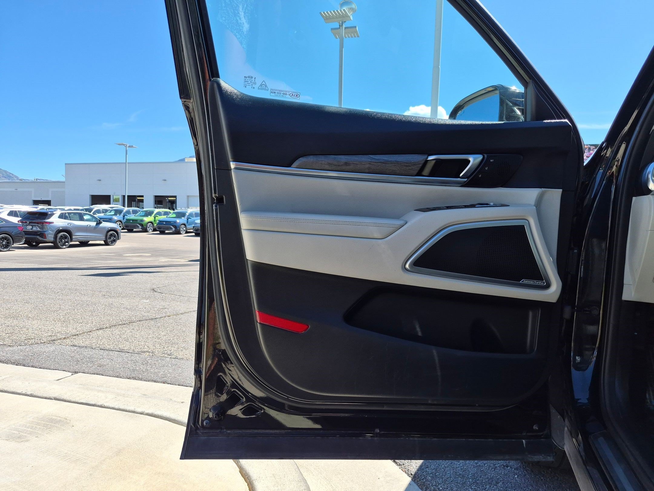 Used 2020 Ebony Black Kia SX image 11