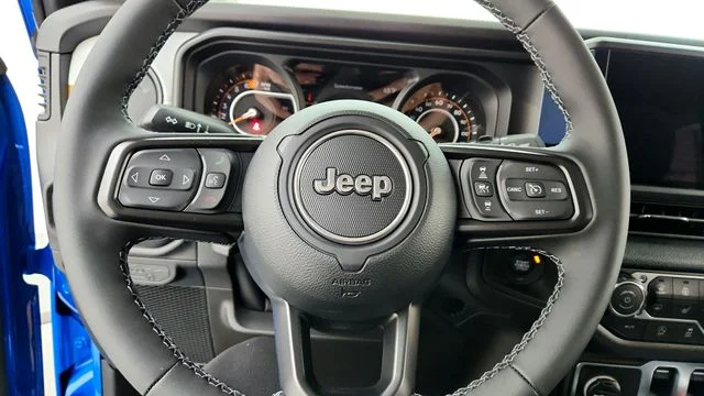 New 2026 Hydro Blue Pearl-Coat Exterior Paint Jeep Sport S image 20
