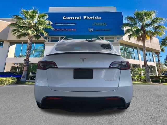 Used 2023  Tesla Performance image 6