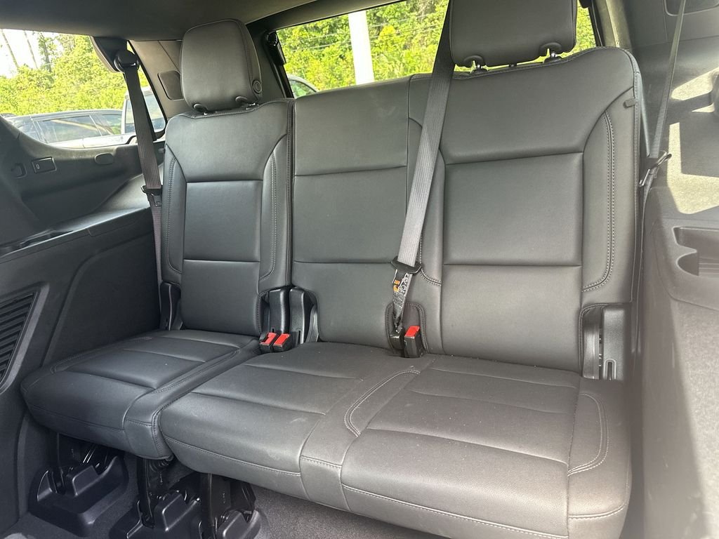 Used 2025 Black Chevrolet Z71 image 21