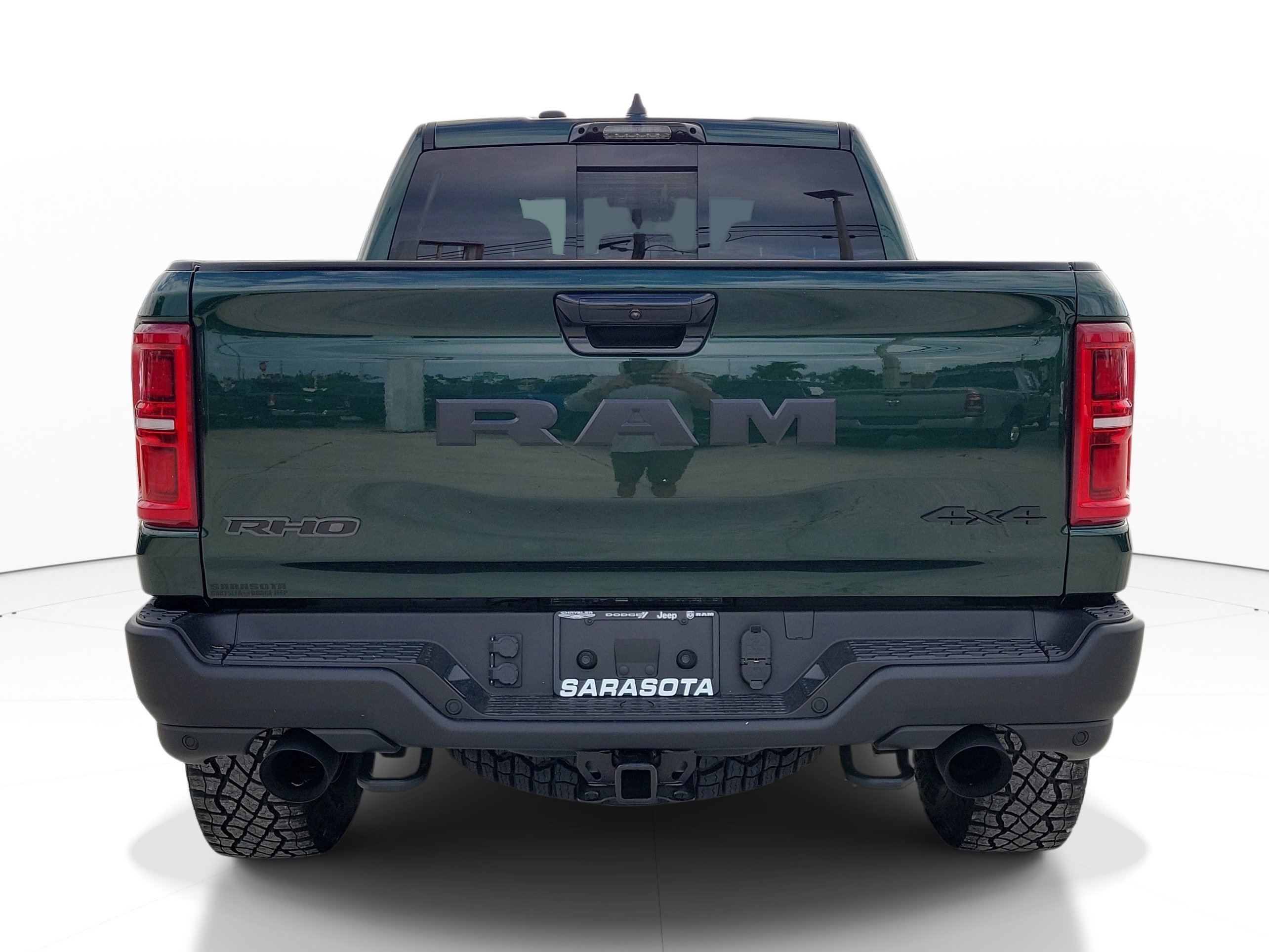 New 2026 Serrano-Green Metallic Exterior Paint RAM RHO image 5