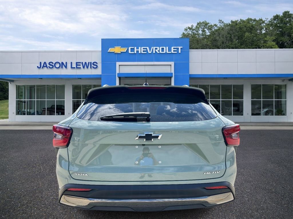 New 2026 Cacti Green Chevrolet ACTIV image 5