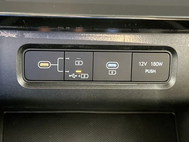 New 2026 Hyundai TUCSON HYBRID SEL