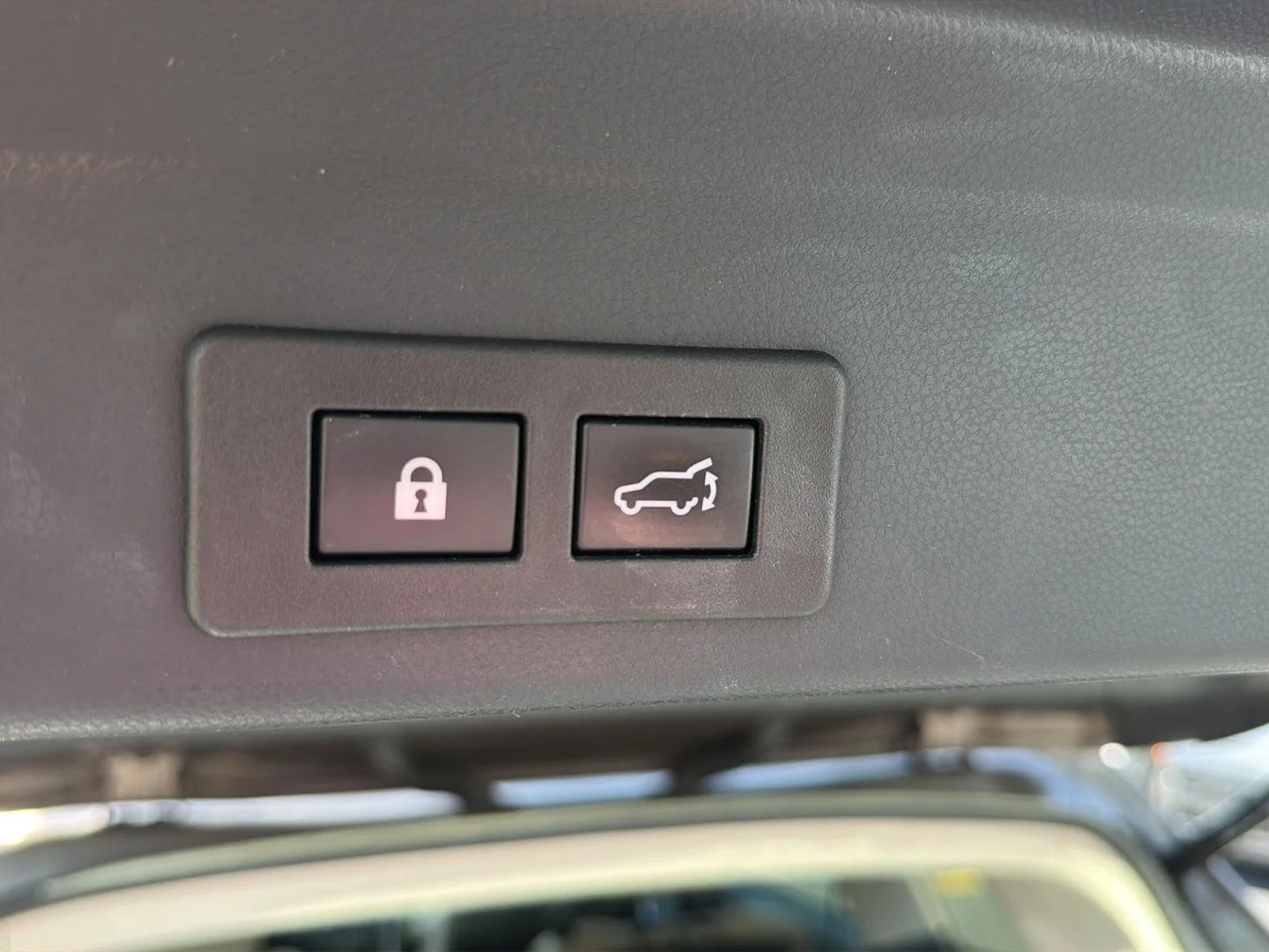Used 2021 Brilliant Bronze Metallic Subaru Limited image 17