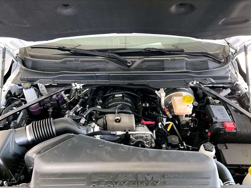 New 2026 Bright White Clearcoat RAM Tradesman image 15