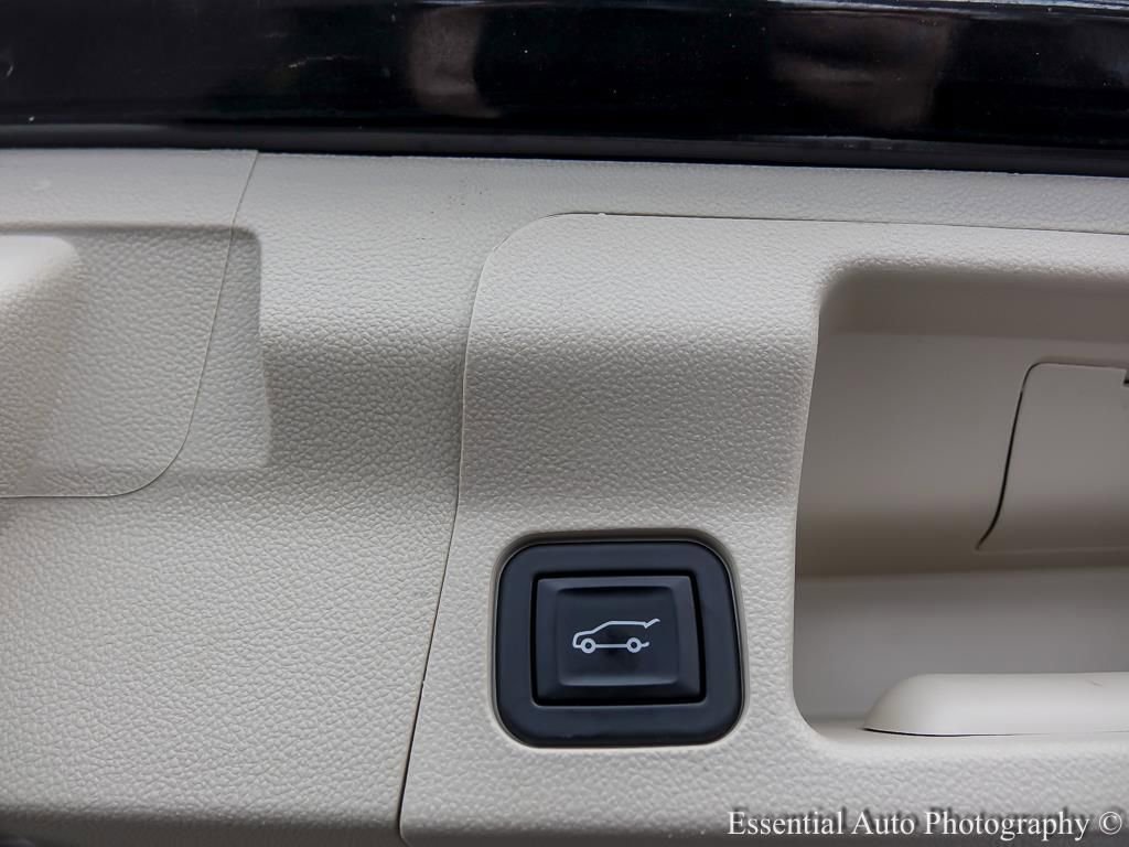 2023 GMC ACADIA - Image 29