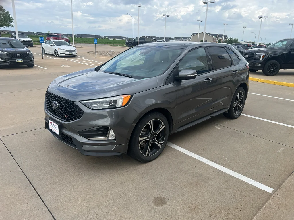 Used 2022 Gray Metallic Ford ST image 4