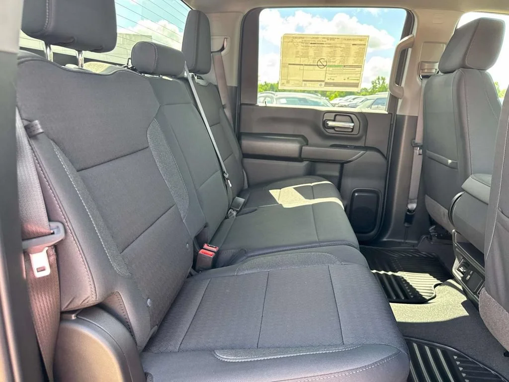 2026 Chevrolet Silverado 2500 HD Custom - Photo 15