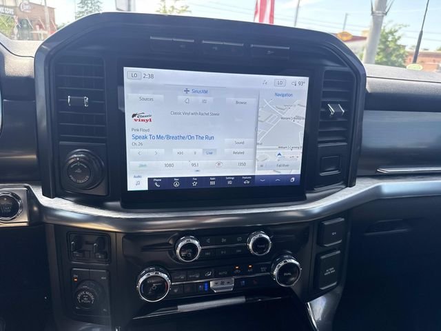 Used 2022 Agate Black Metallic Ford Lariat image 25