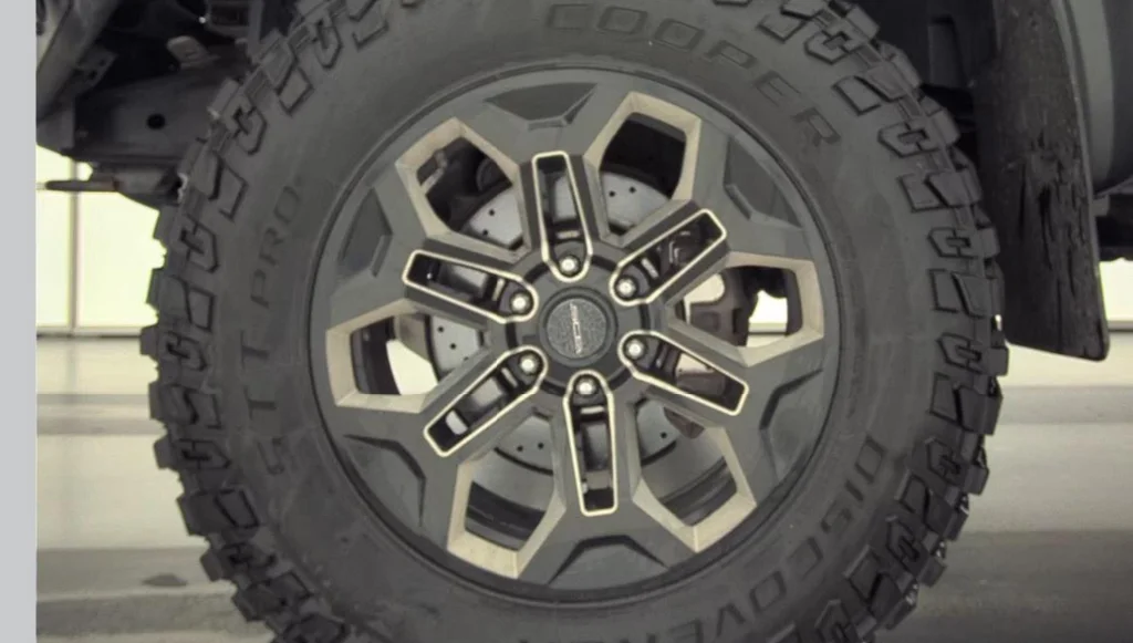 Used 2019 Gray Ford Raptor image 6